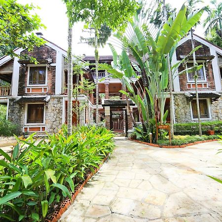 Ancient Village Phu Quoc Resort Exterior photo